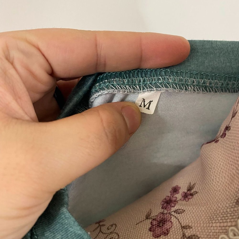 sz:M Teal Long Sleeve Donkey Graphic Pullover Top - Picture 9 of 10